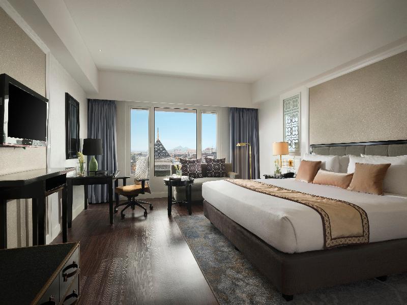 Melia Purosani Hotel Yogyakarta - Oda