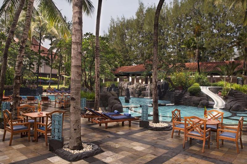 Melia Purosani Hotel Yogyakarta - Havuz