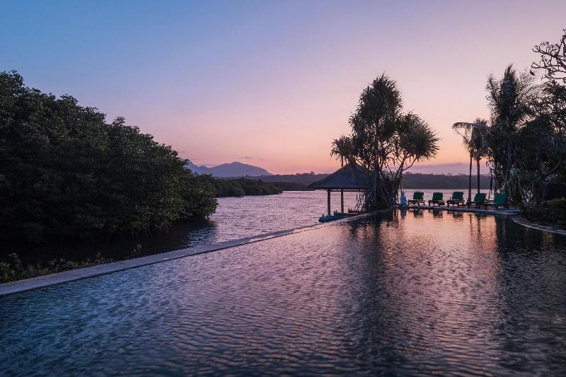 Mimpi Resort Menjangan - Havuz