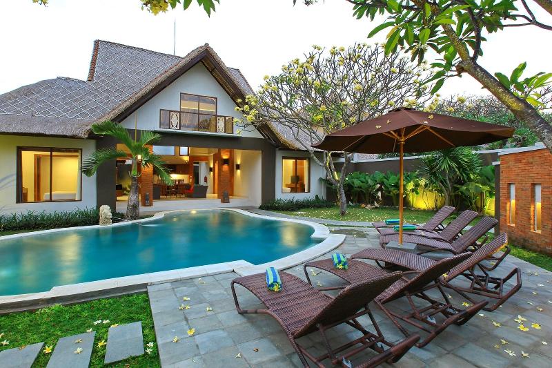Mutiara Bali Resort & Villa Seminyak - Oda