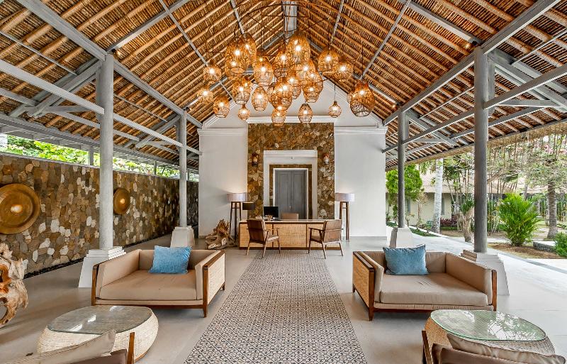 Nirwana Beach & Resort - Lobi