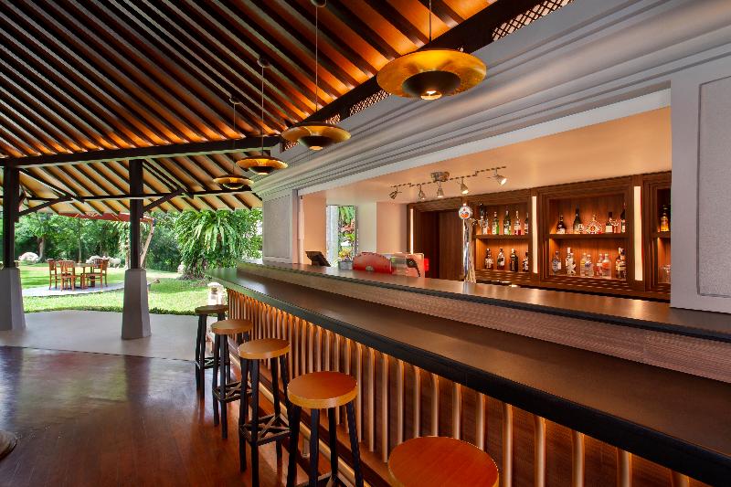 Novotel Bogor Golf Resort - Bar