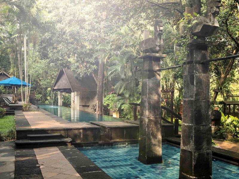 Novotel Bogor Golf Resort - Havuz