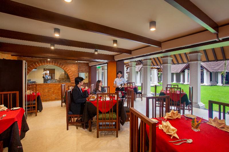 Novotel Bogor Golf Resort - Restoran