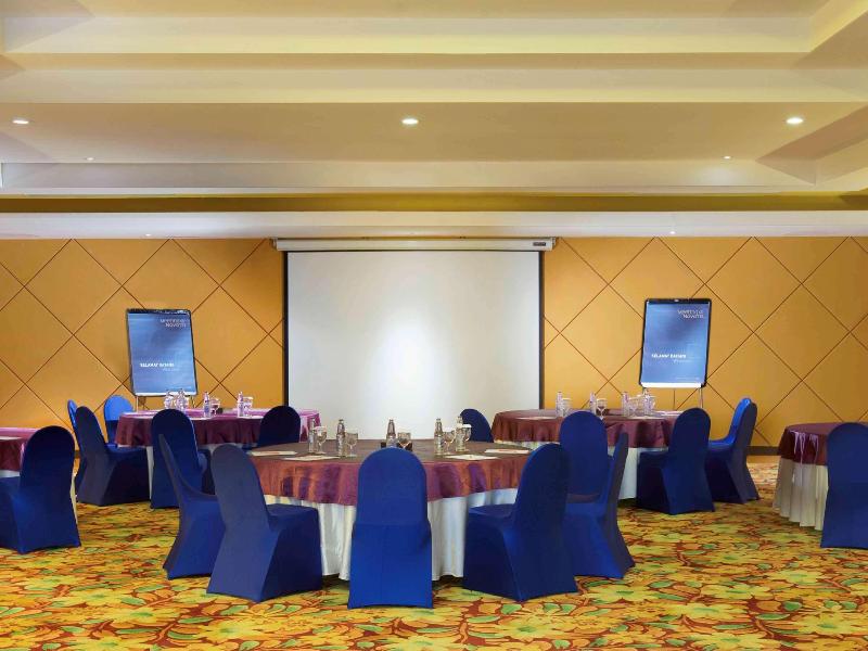 Novotel Bali Nusa Dua Hotel and Residence - Toplantı
