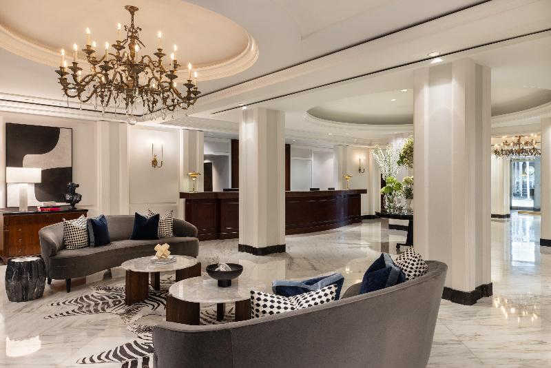 Omni Berkshire Place - Lobi
