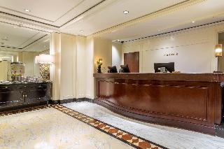 Omni Berkshire Place otel fotoğrafı