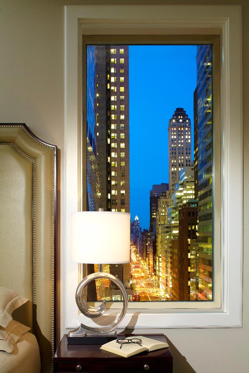 Omni Berkshire Place - Genel
