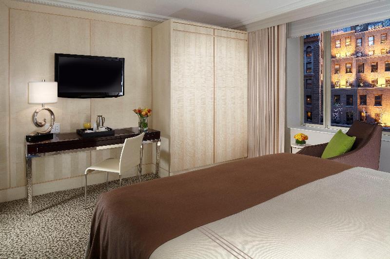 Omni Berkshire Place - Genel