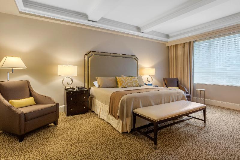 Omni Berkshire Place - Genel