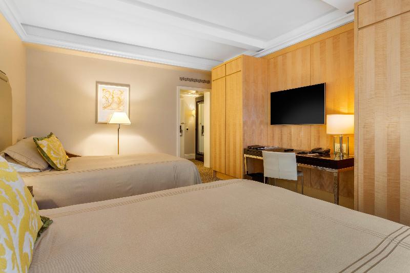 Omni Berkshire Place - Genel