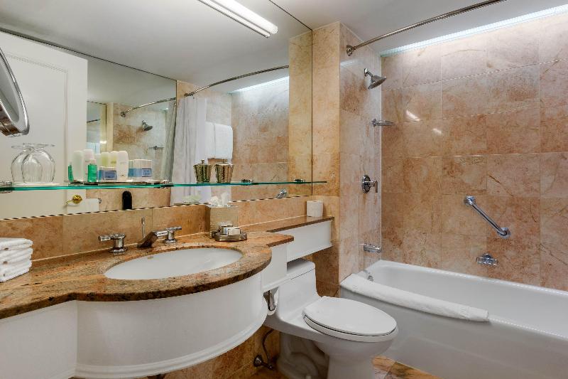 Omni Berkshire Place - Oda