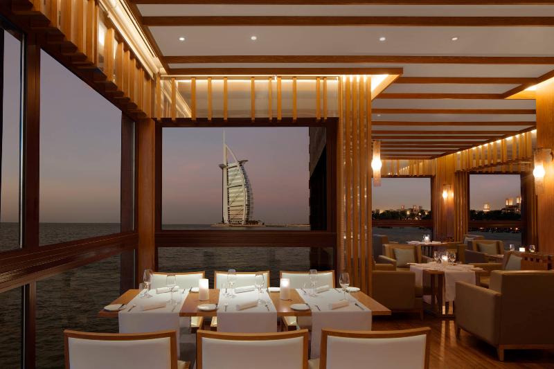 Jumeirah Al Qasr Dubai - Restoran