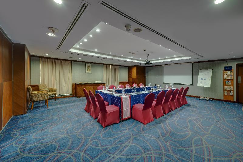 Orchid Hotel Al Barsha Formerly Golden Tulip Al Ba - Toplantı
