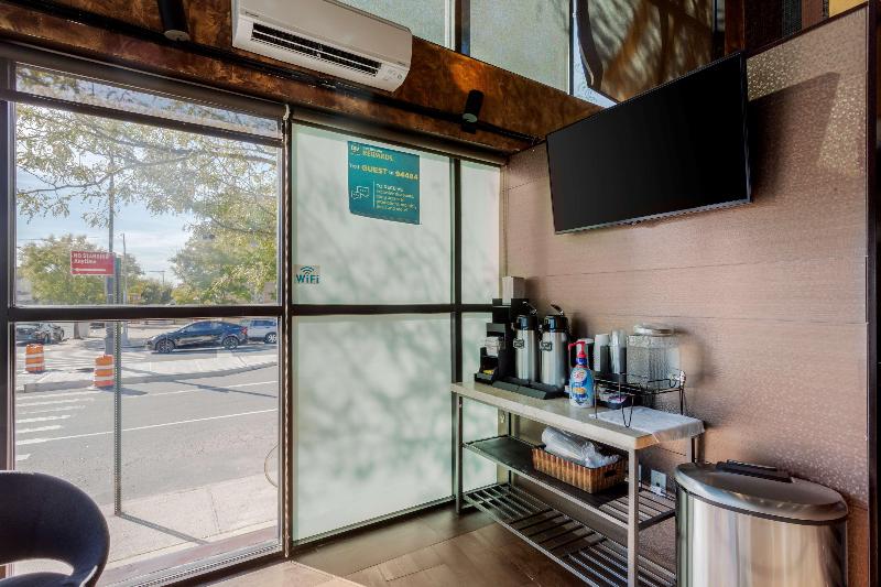 Best Western Plus Brooklyn Bay Hotel - Lobi