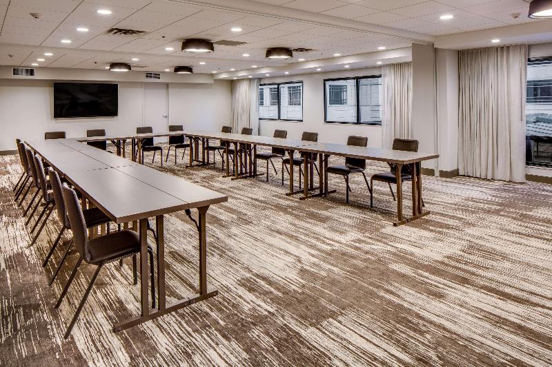 Doubletree Hotel Jersey City - Genel
