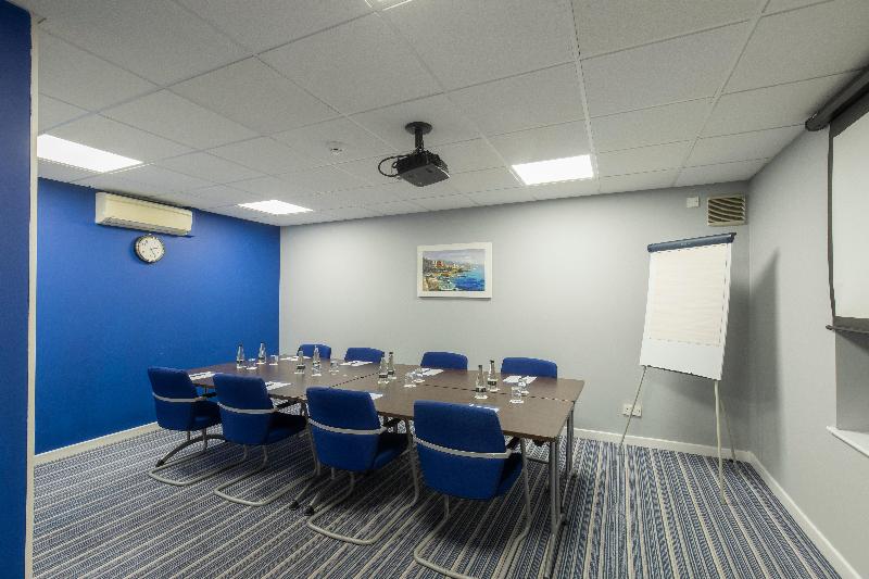 Holiday Inn Express Poole - Toplantı