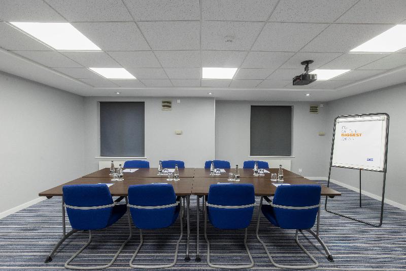 Holiday Inn Express Poole - Toplantı