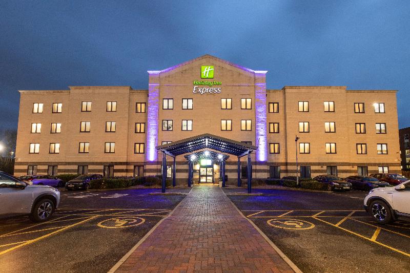 Holiday Inn Express Poole - Genel