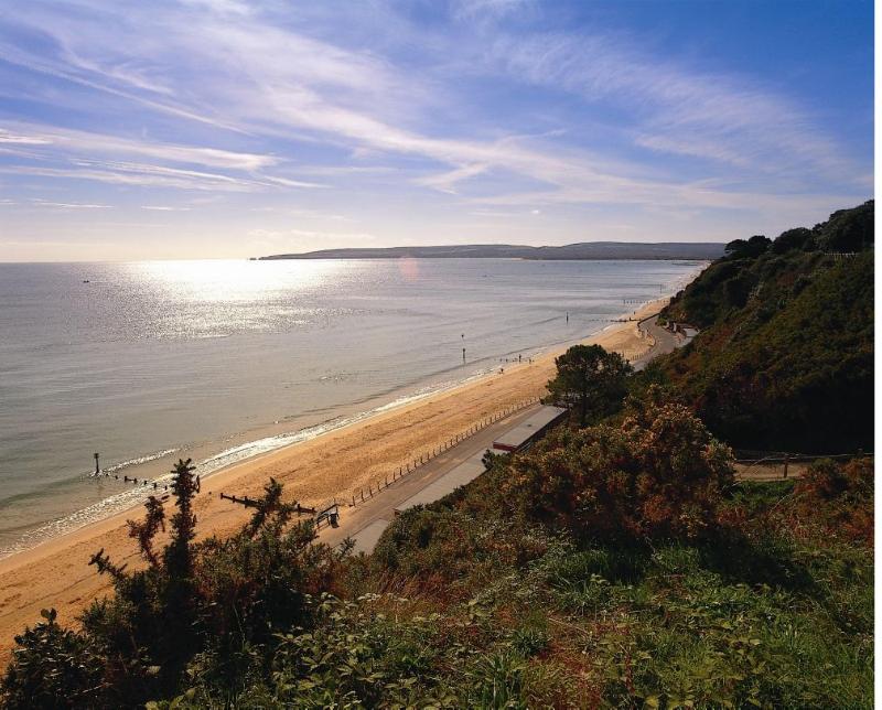 Holiday Inn Express Poole - Genel