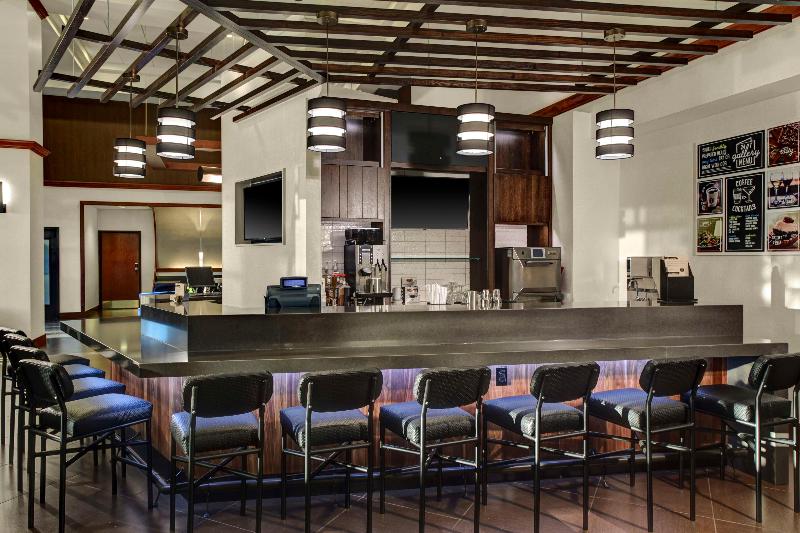 Hyatt Place Secaucus/Meadowlands - Bar