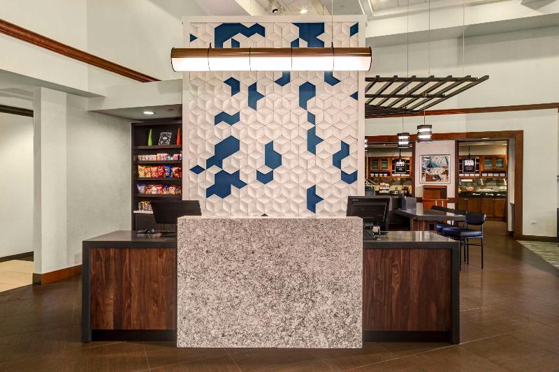 Hyatt Place Secaucus/Meadowlands - Lobi