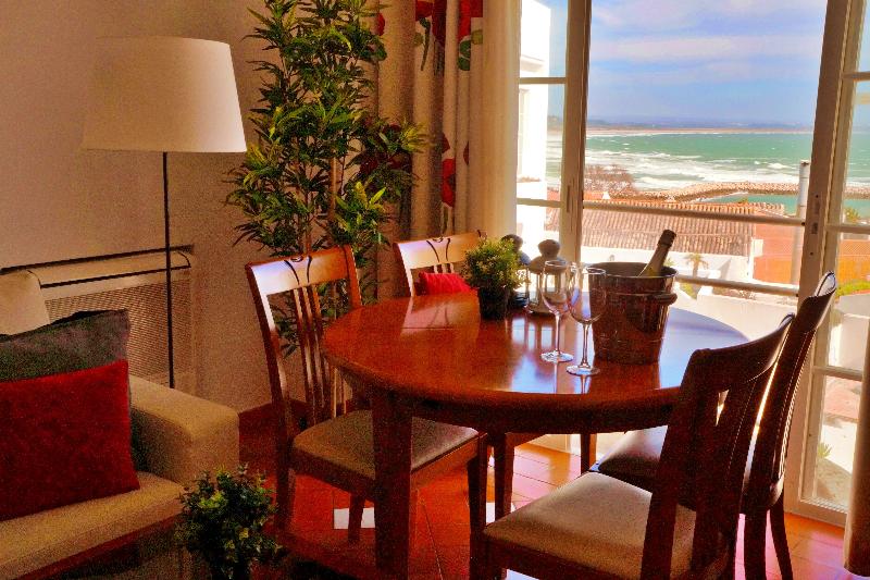 Baluarte da Vila Apartments - Oda