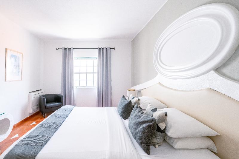 Baluarte da Vila Apartments - Oda