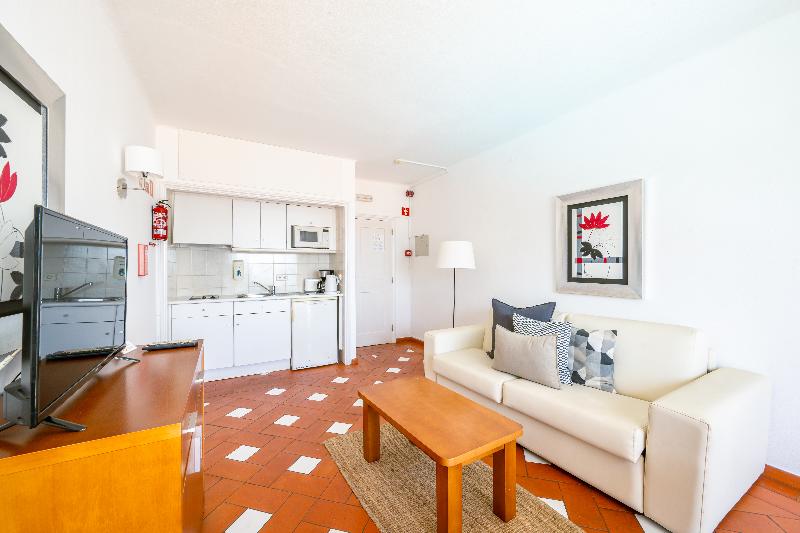 Baluarte da Vila Apartments - Oda