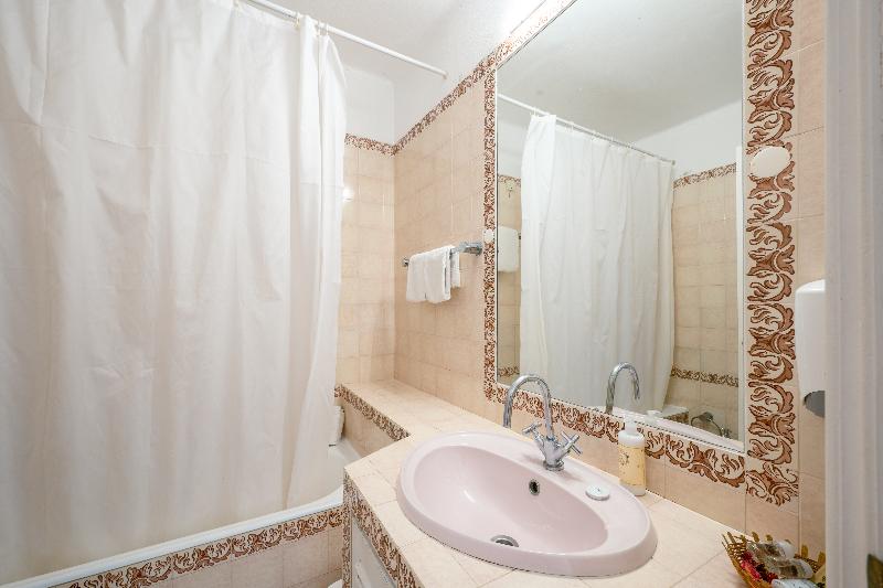Baluarte da Vila Apartments - Oda