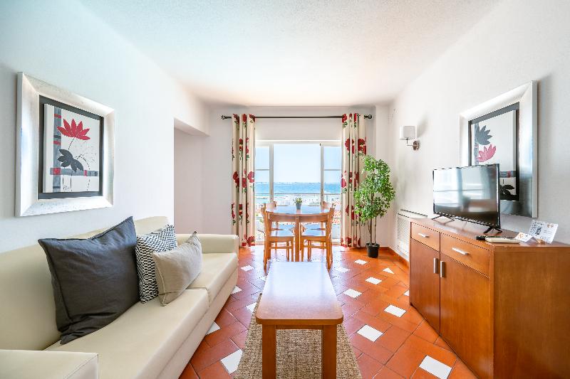 Baluarte da Vila Apartments - Oda