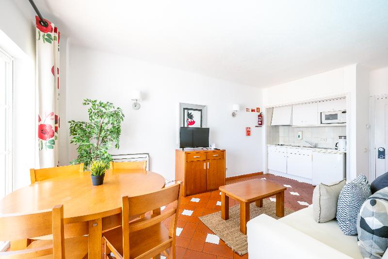 Baluarte da Vila Apartments - Oda