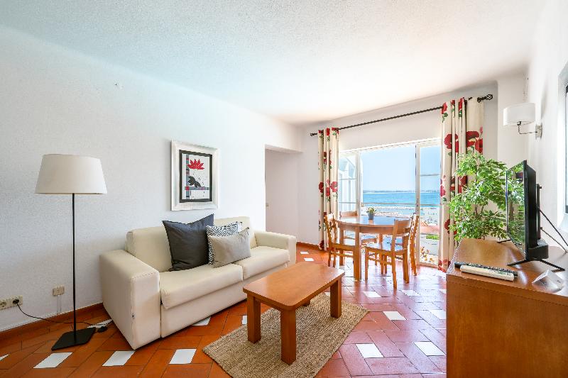 Baluarte da Vila Apartments - Oda