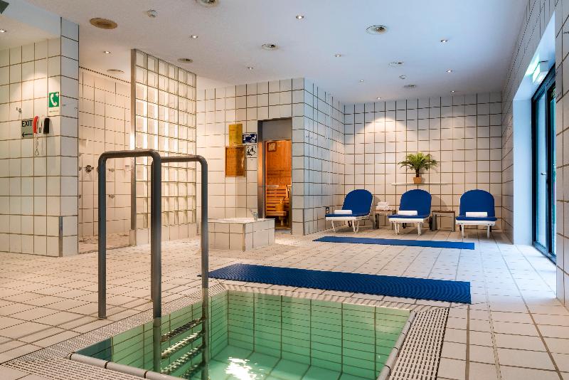 Holiday Inn Berlin City-West - Havuz