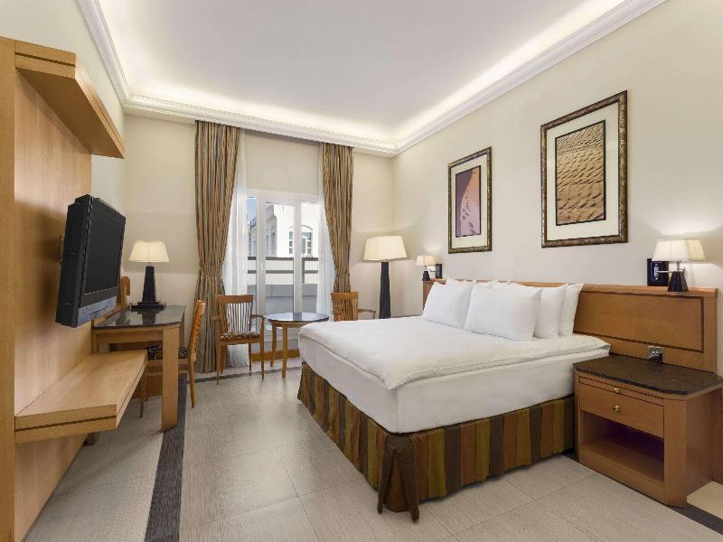 Ramada Qurum Beach - Oda