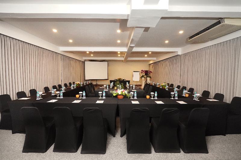 FuramaXclusive Ocean Beach, Seminyak - Toplantı