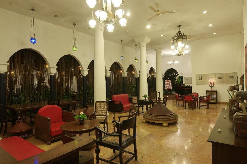 Tugu Sri Lestari Blitar - Lobi
