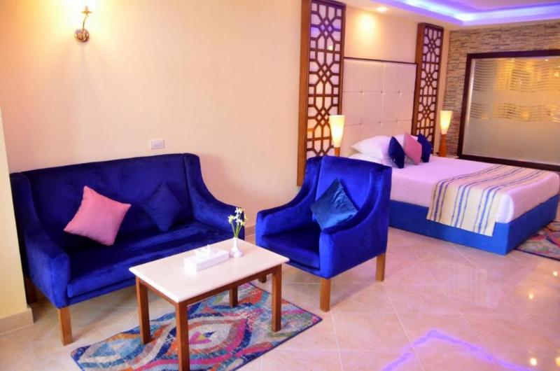 Edge Rotana Sea Beach - Oda