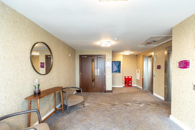 Crowne Plaza London - Gatwick Airport - Lobi