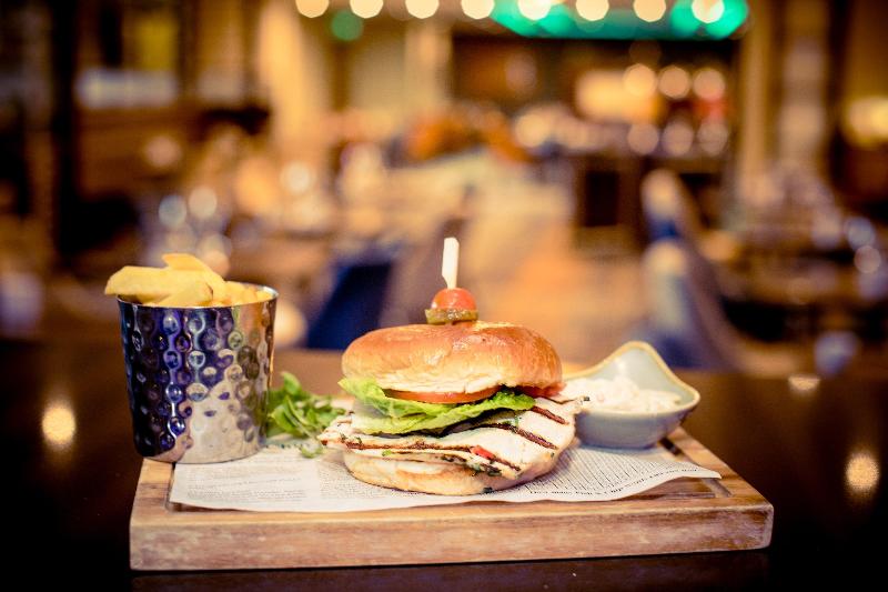 Crowne Plaza London - Gatwick Airport - Restoran