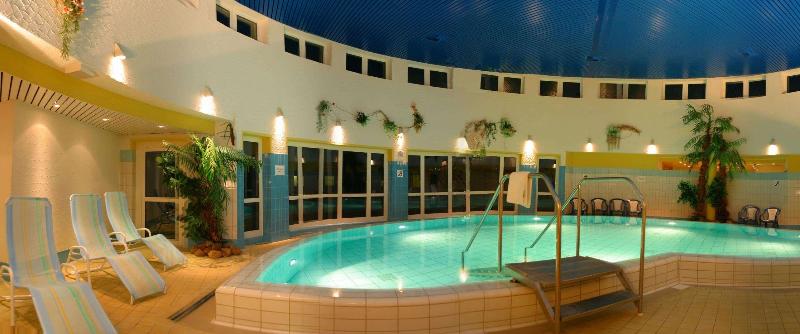 Sunday Hotel and Spa Wismar - Havuz