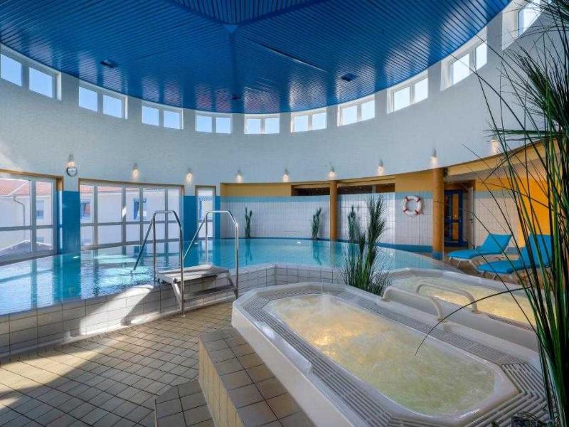 Sunday Hotel and Spa Wismar - Havuz