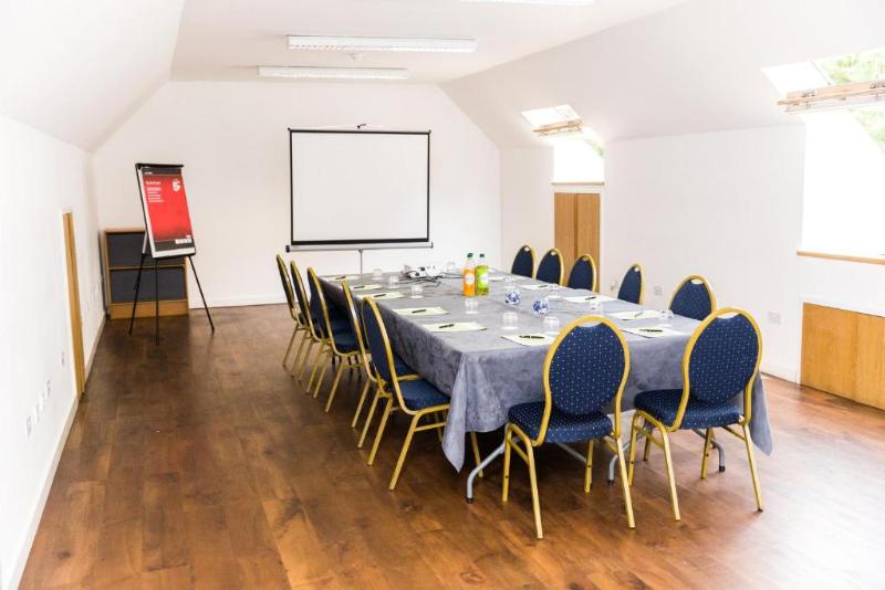 Great Hallingbury Manor, BW Signature Collec - Toplantı