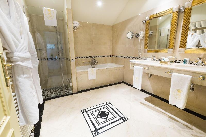 Luxury Family Hotel Royal Palace - Oda