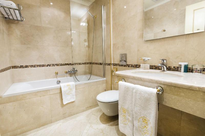 Luxury Family Hotel Royal Palace - Oda