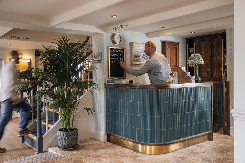 The Pier House - Lobi