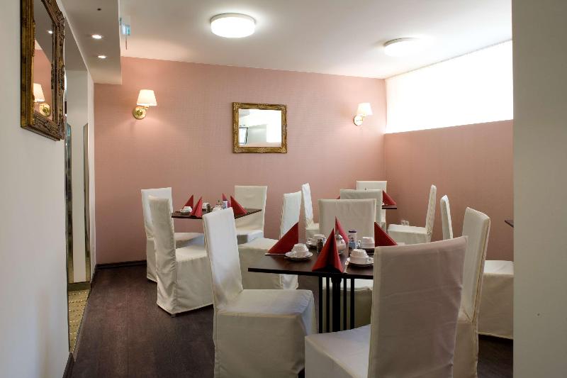 Premier Inn Berlin City Spittelmarkt - Restoran