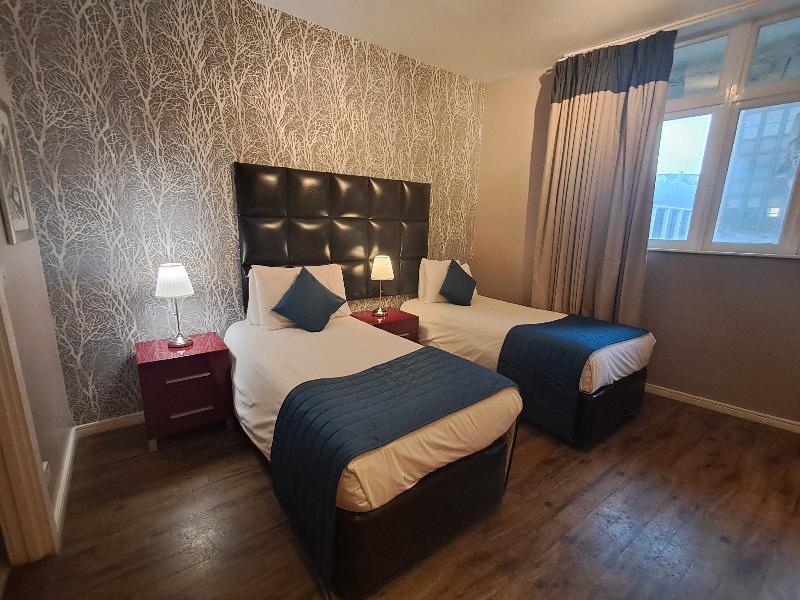 The Royal Hotel Cardiff - Oda