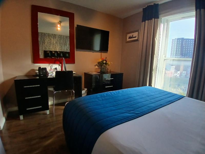 The Royal Hotel Cardiff - Oda