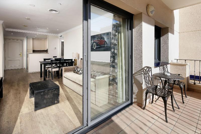 Hispanos 7 Suiza Apartament-Restaurant - Genel